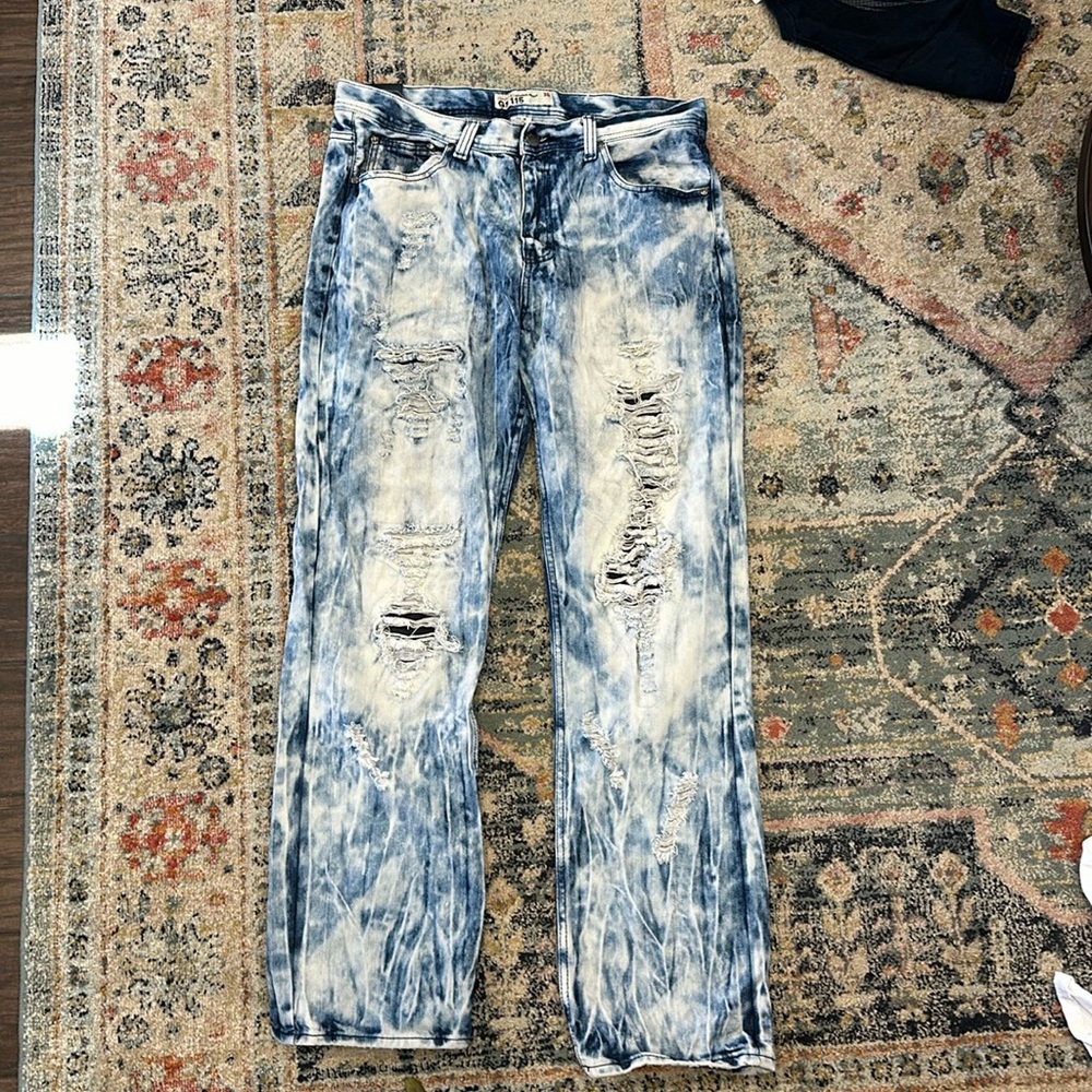 Vintage Melrose Slim Fit Ripped Jeans